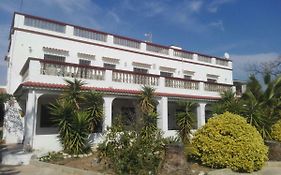 Villa Gómez